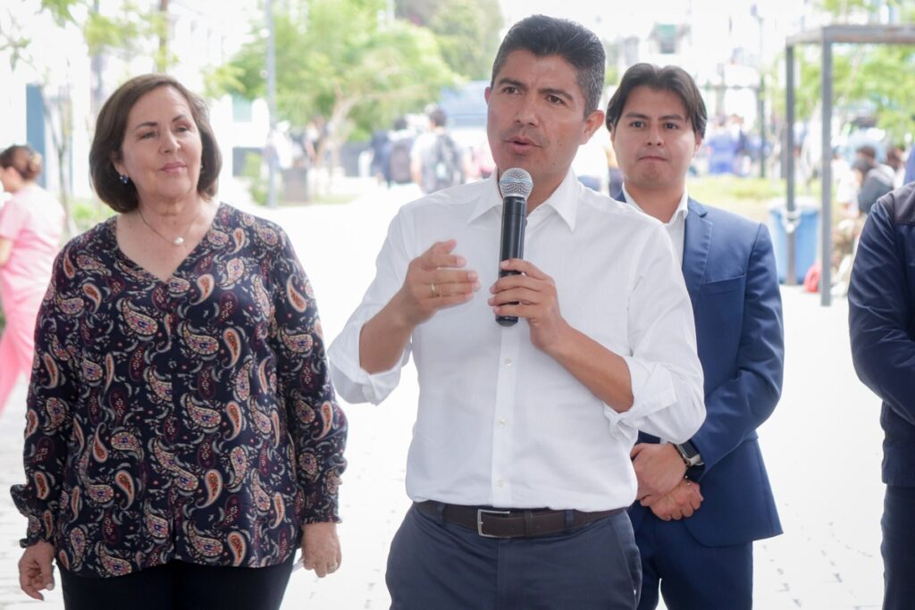 Lalo Rivera pedirá licencia para buscar la gubernatura de Puebla una vez definidas las reglas