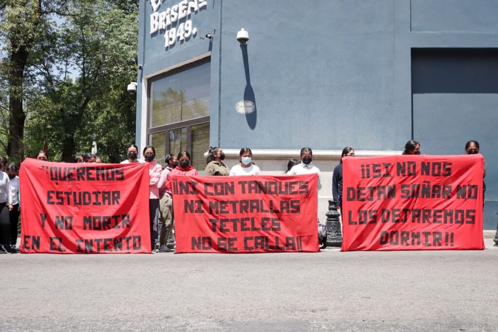 Normalistas de Teteles regresan a clases este 5 de octubre