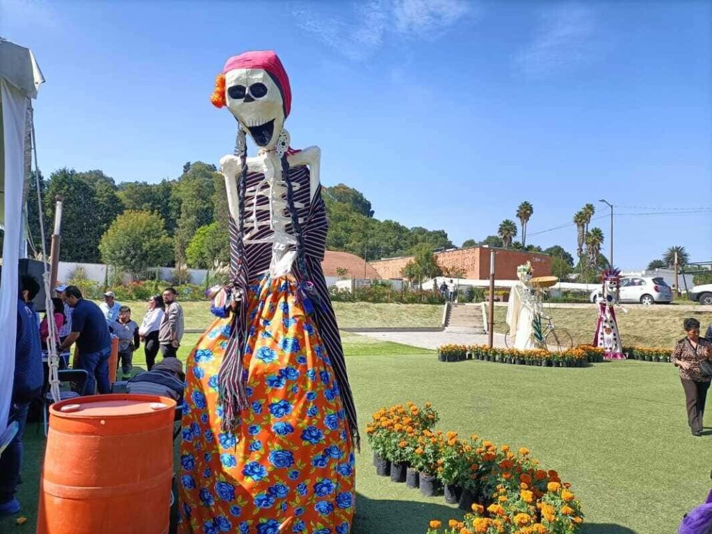 Ofrendas, concursos y cine de terror: todo sobre el Sendero al Mictlán en Cholula