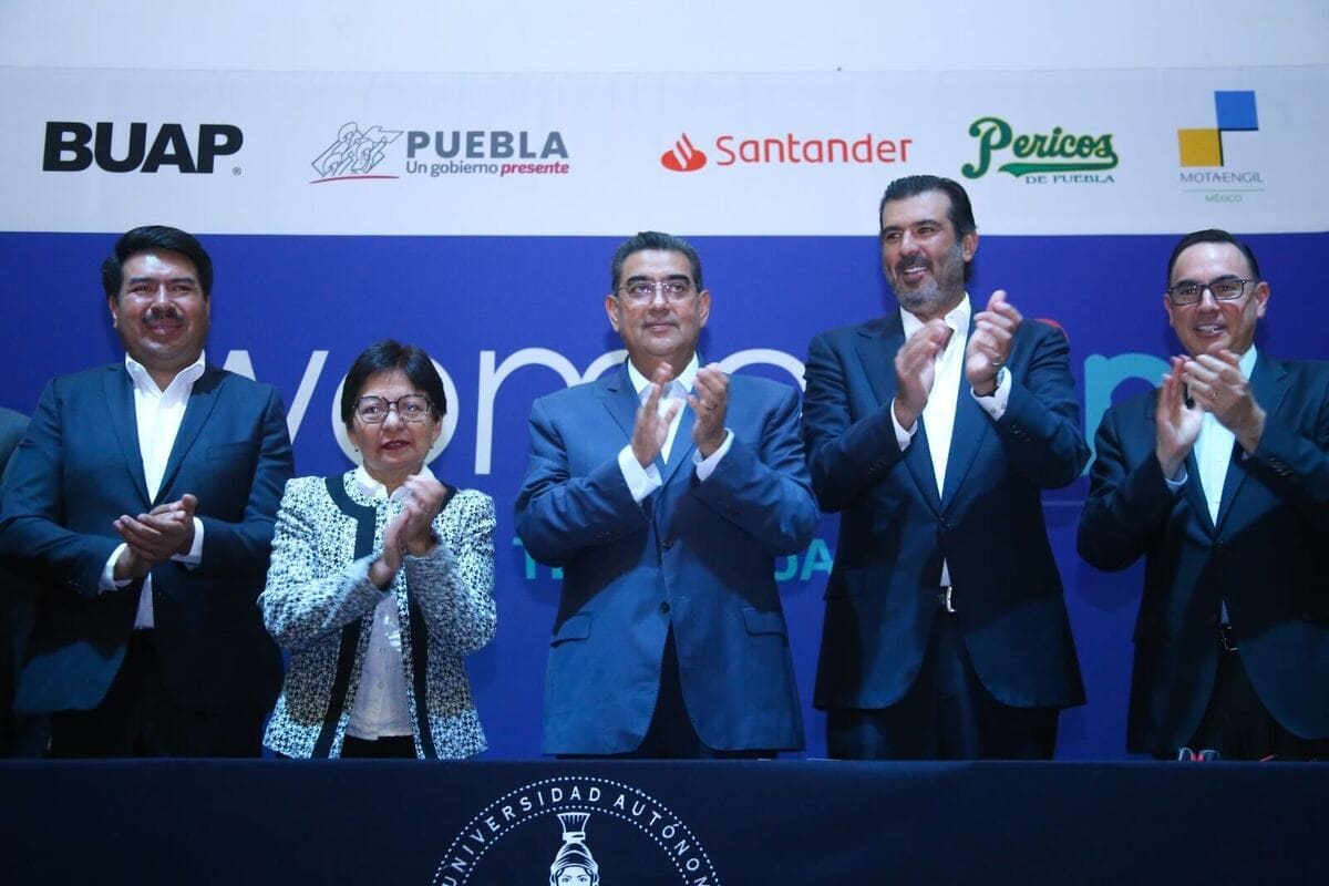 Brinda Puebla herramientas para empoderamiento y desarrollo profesional de mujeres: Sergio Salomón 1 Sergio Salomon Lilia Cedillo Women In Tech BUAP