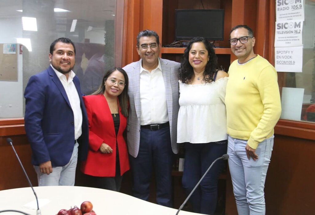 ahi va el golpe sicom gobernador de Puebla sergio salomon 1