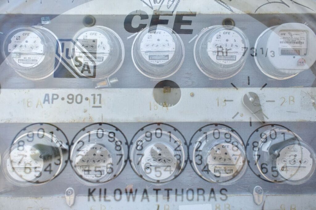 Consejos para ahorrar electricidad y evitar sorpresas en el recibo de la CFE