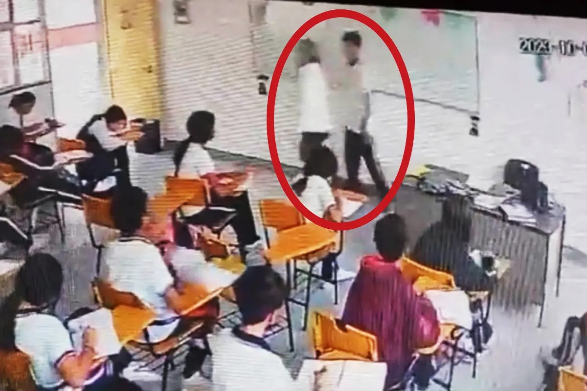 VIDEO FUERTE: Alumno apuñala su maestra en secundaria de Coahuila 3 alumno apuñala a maestra en ramos arizpe, coahuila