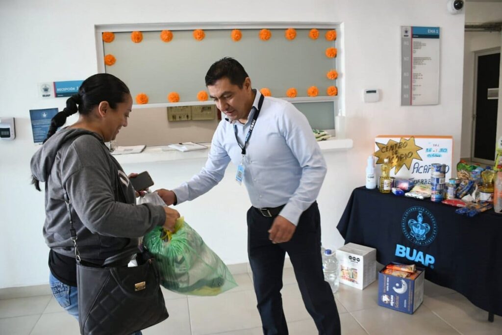 BUAP anuncia becas a alumnos de Guerrero y veterinarios para apoyar animales en Acapulco