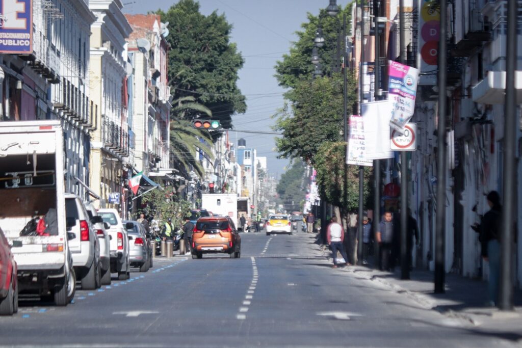 Transporte público tendrá paradas específicas en las calles remodeladas del Centro de Puebla