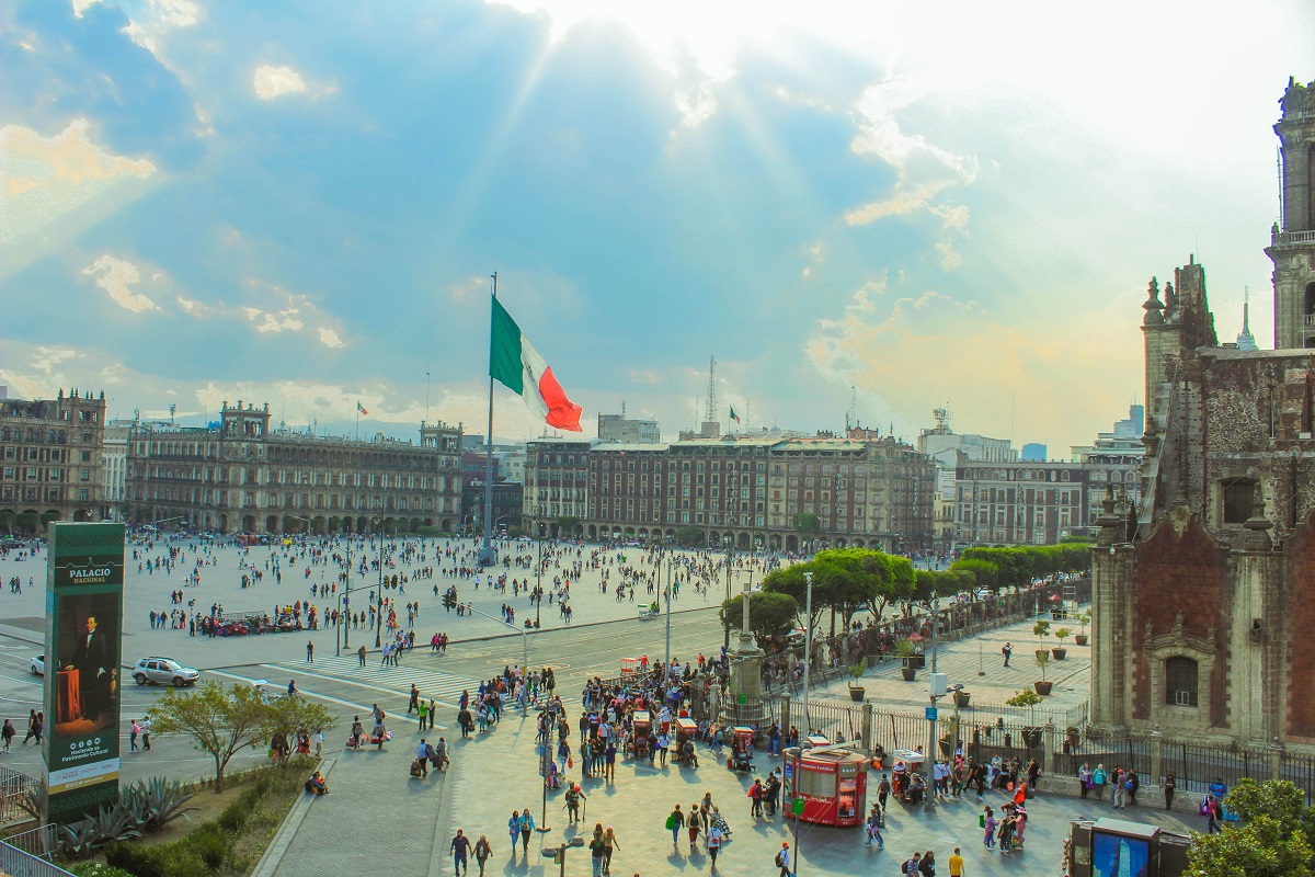 La leyenda del difunto ahorcado que se aparece por las noches en el Zócalo de la CDMX 8 difunto ahorcado zocalo de la cdmx 1