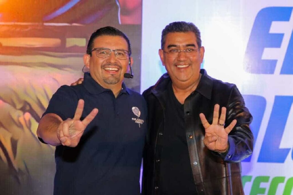 Destaca Sergio Salomón papel de legisladores para transformar la realidad de la entidad