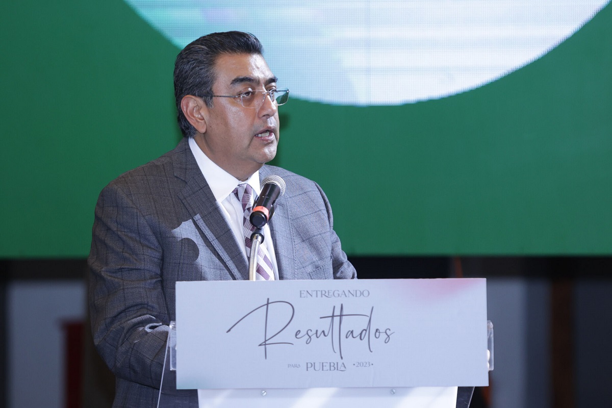 Aplaude gobernador de Puebla acuerdo de paridad aprobado por el INE 9 aplaude sergio salomón acuerdo de paridad