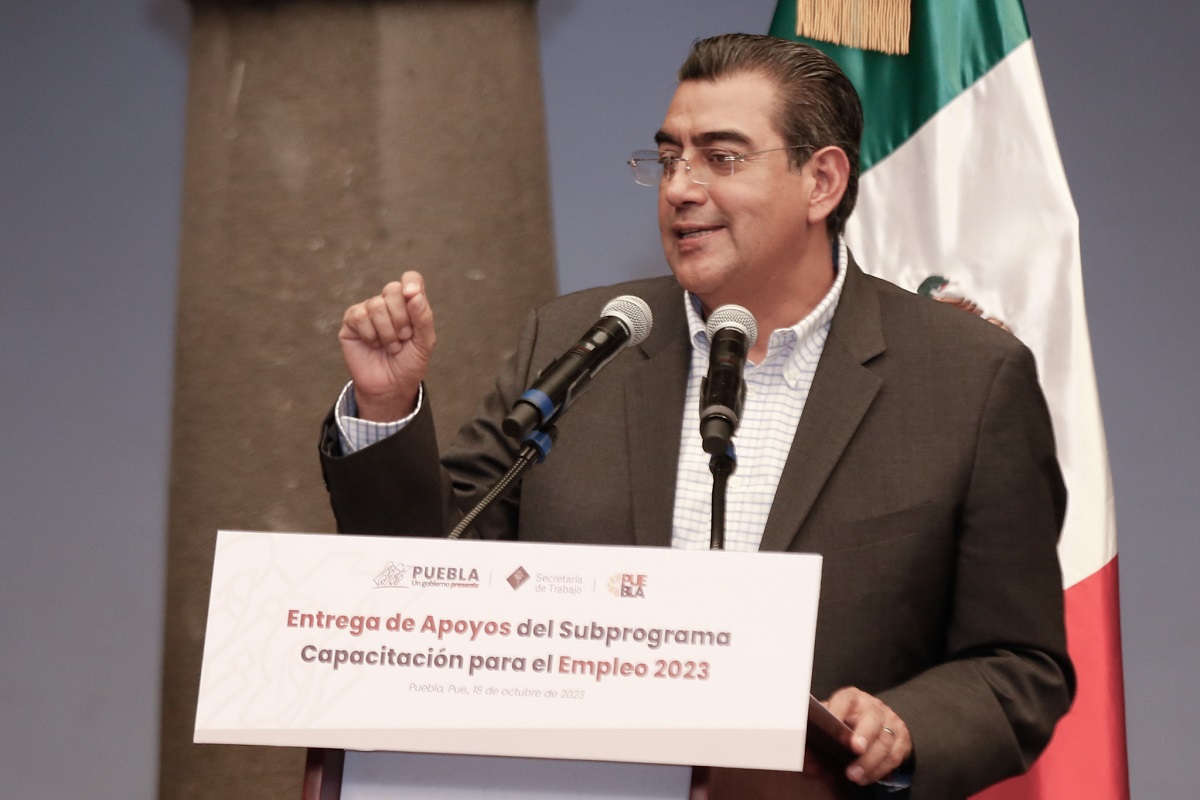 Funcionarios estatales aún no se apuntan para una diputación: Sergio Salomón 10 sergio salomón