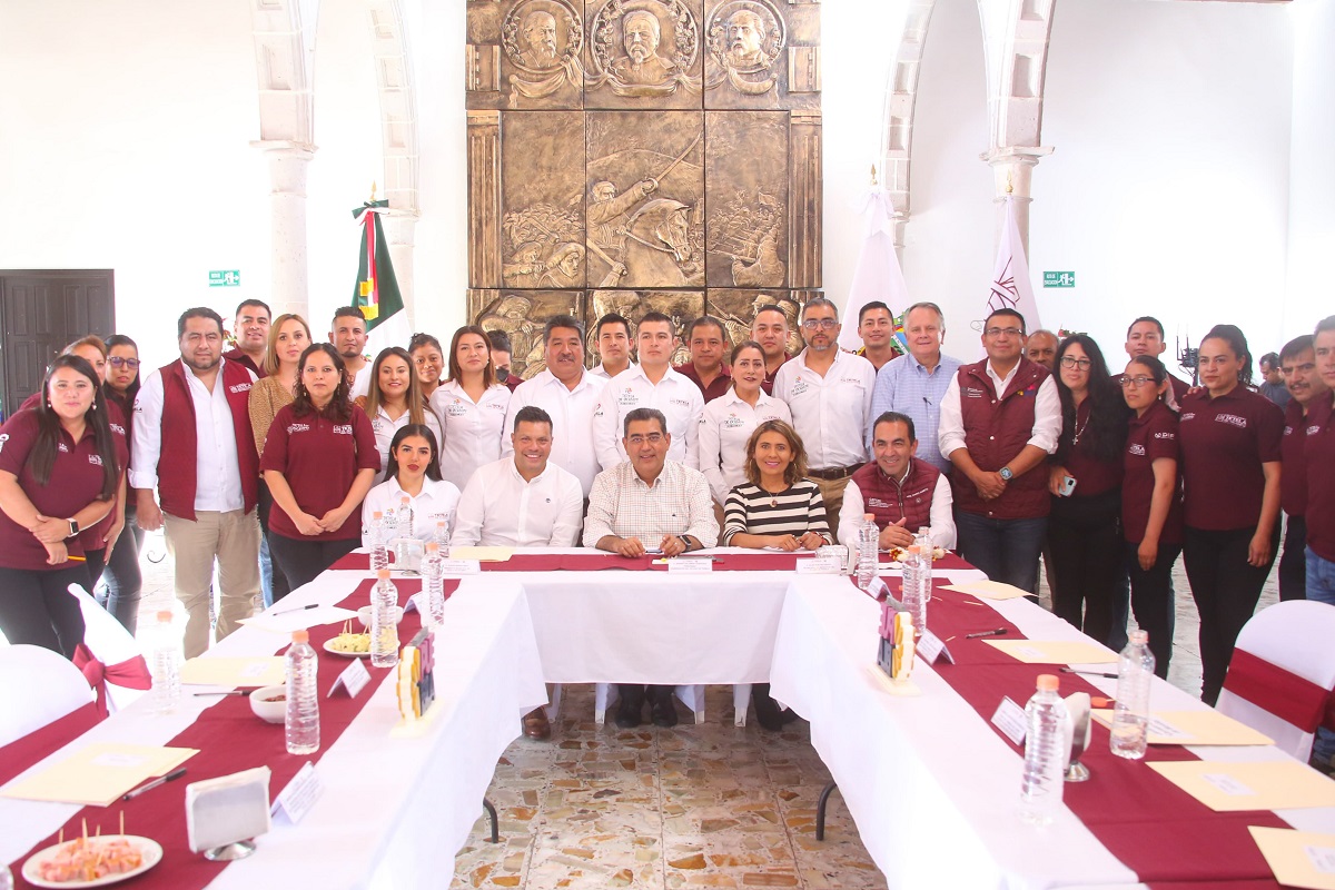 Sostiene Sergio Salomón reunión con autoridades del Tetela de Ocampo 8 sergio salomonn