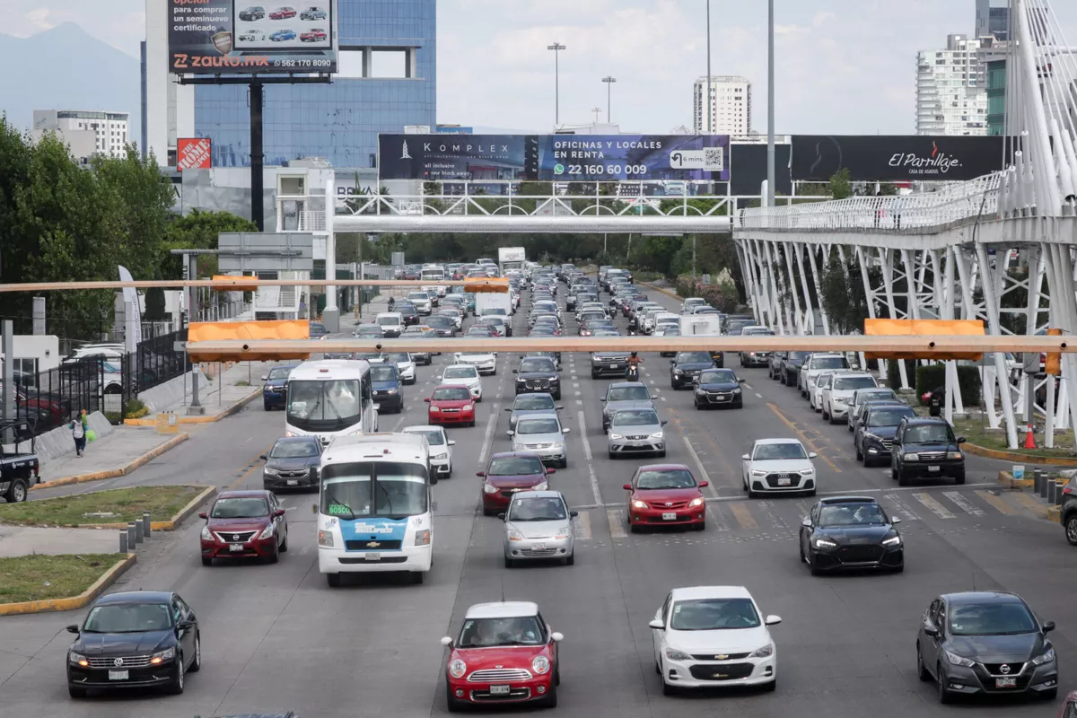 Cámaras y cierre de retornos en la Vía Atlixcáyotl: estas son las fases del estudio de movilidad 10 trafico en via