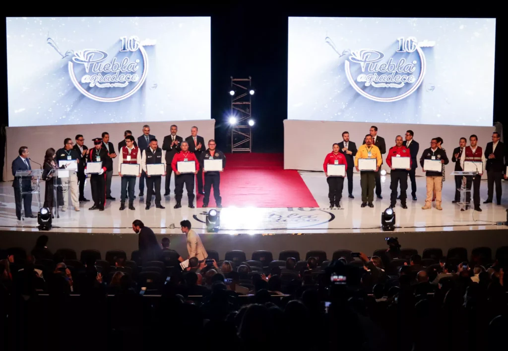 CCE entrega casa a familia de policía estatal asesinado en Zacatlán 13 20231109155932 IMG 0123