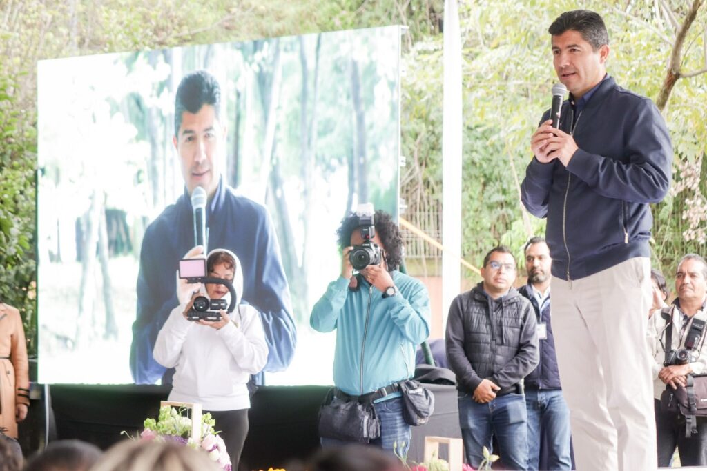 Eduardo Rivera no pedirá licencia el 15 de diciembre