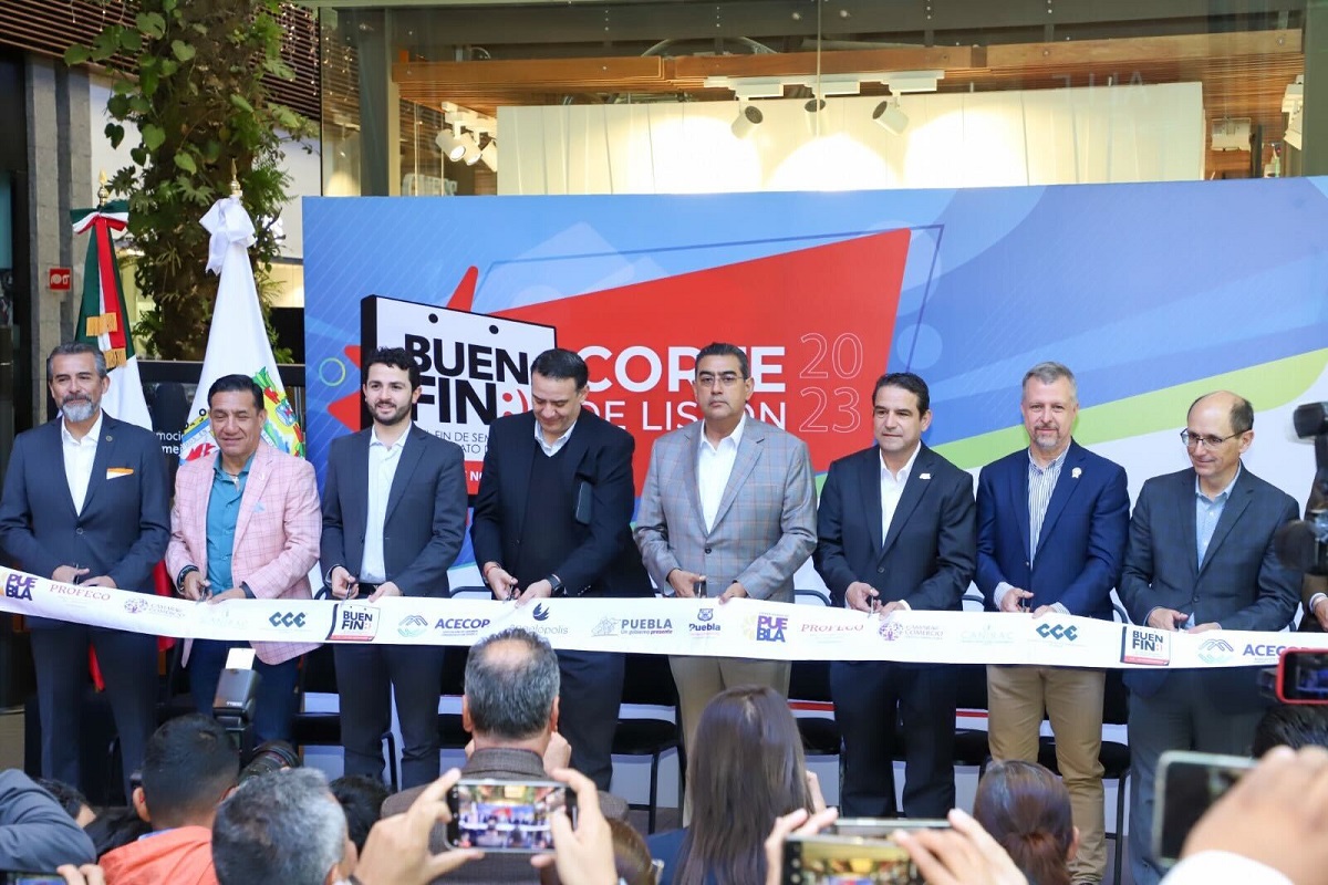 Inaugura Sergio Salomón “el Buen Fin 2023”; llama a cerrar filas por la seguridad 1 Inaugura Sergio Salomón “el Buen Fin 2023”