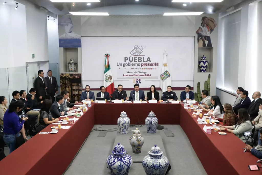 Mesa de Dialogo para el Proceso Electoral 2024 Puebla MORENA PAN VERDE PRI 3