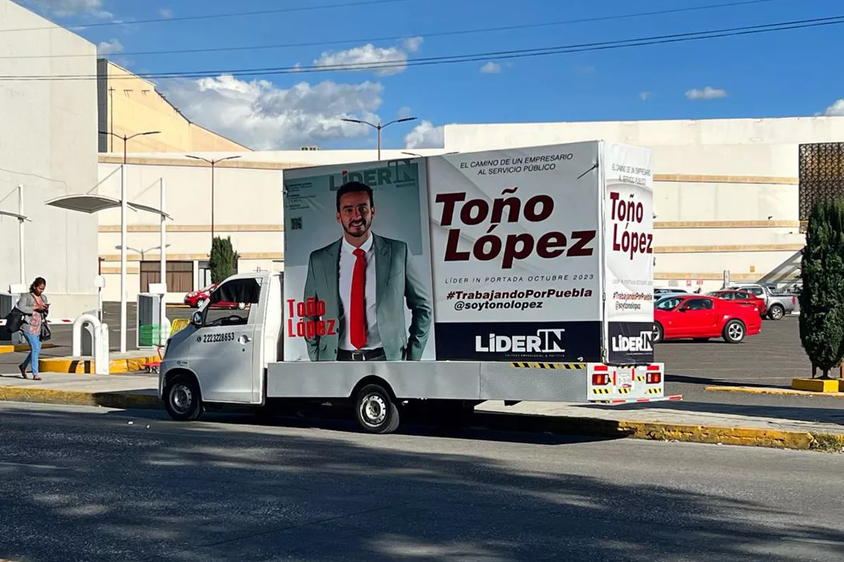 Propaganda de aspirantes de Morena a la gubernatura de Puebla 3