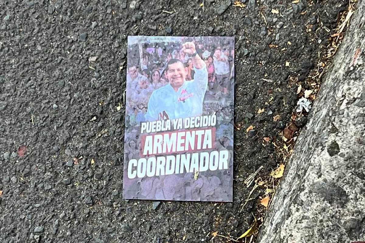 Propaganda de aspirantes de Morena a la gubernatura de Puebla 9