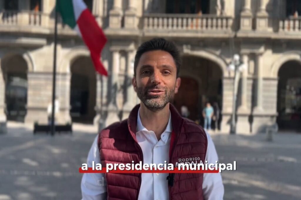 Rodrigo Abdala se registra para la alcaldía de Puebla