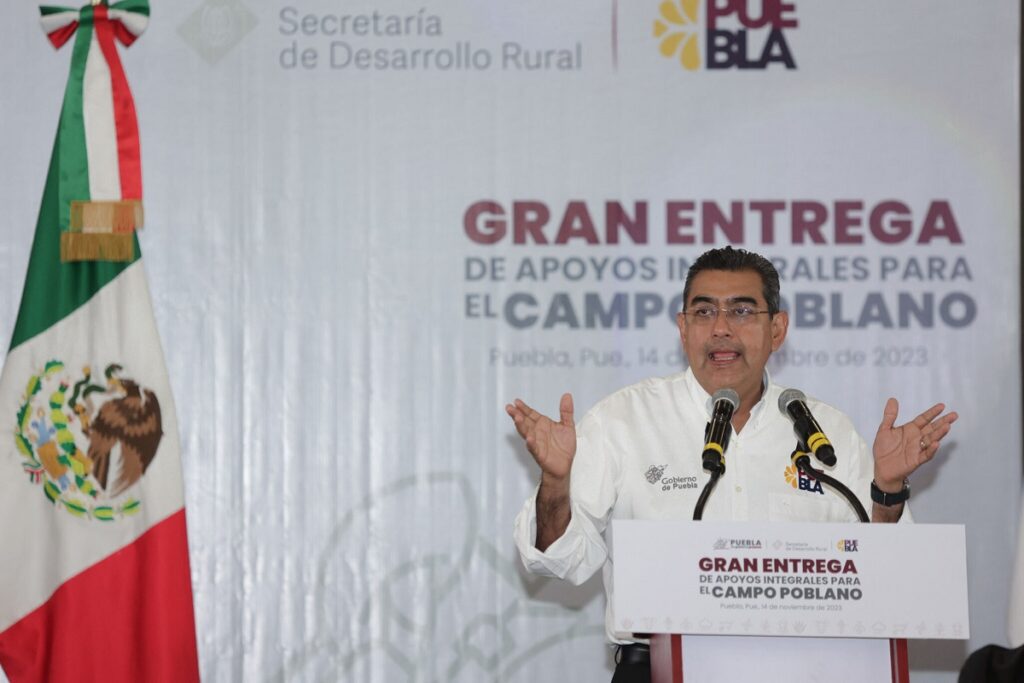 Sergio Salomón prepara su primer Informe de Gobierno