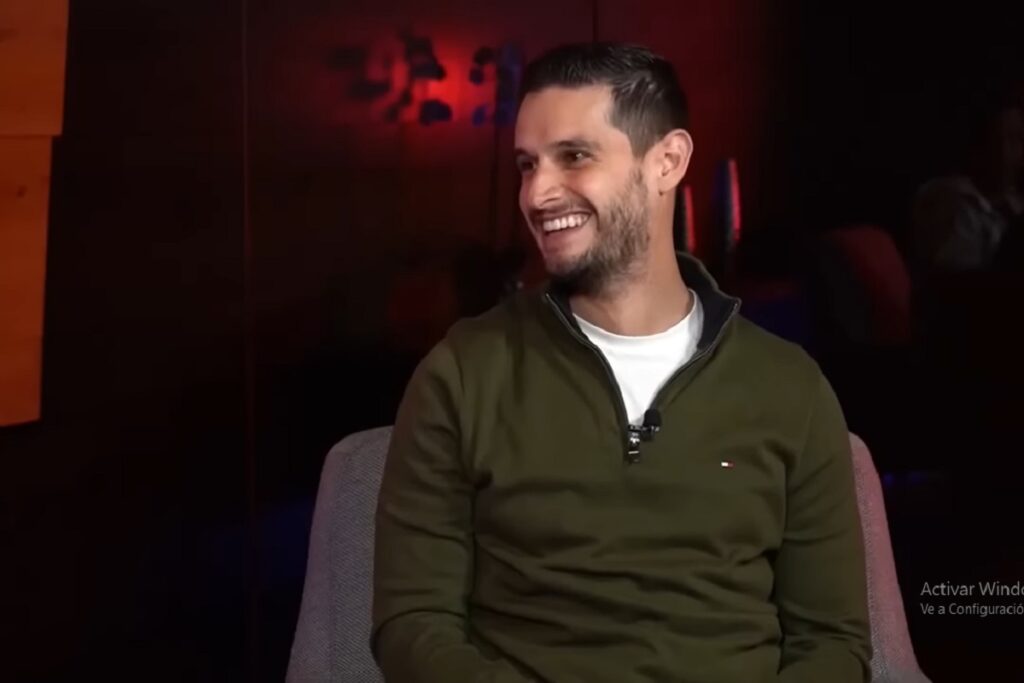adrián marcelo homosexualidad reprimida