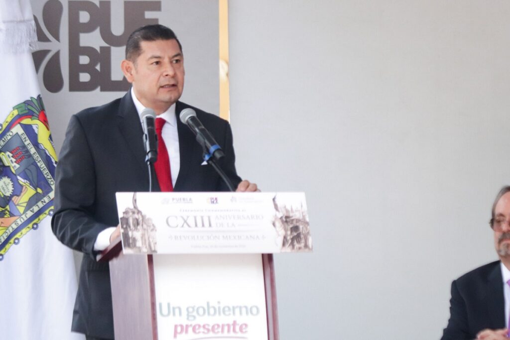 Alejandro Armenta no tiene favorito para la alcaldía de Puebla