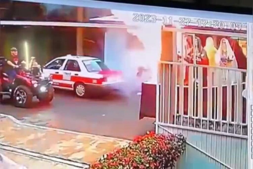 explota carro de la santa muerte