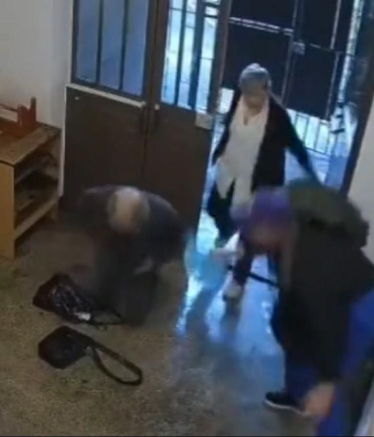 sujeto quema viva a su tía en rumania