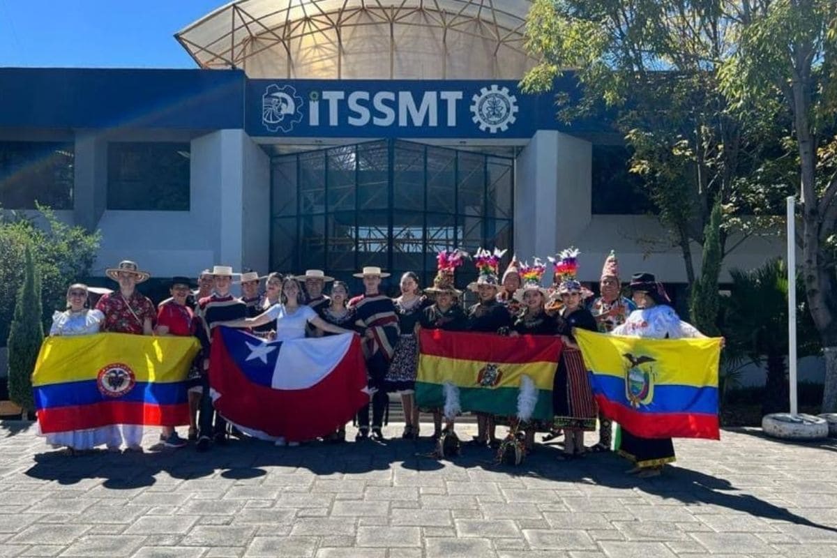 San Martín Texmelucan recibe a Colombia, Chile, Ecuador y Bolivia en Festival de Folklore “Viva la Danza” 1 San Martín Texmelucan