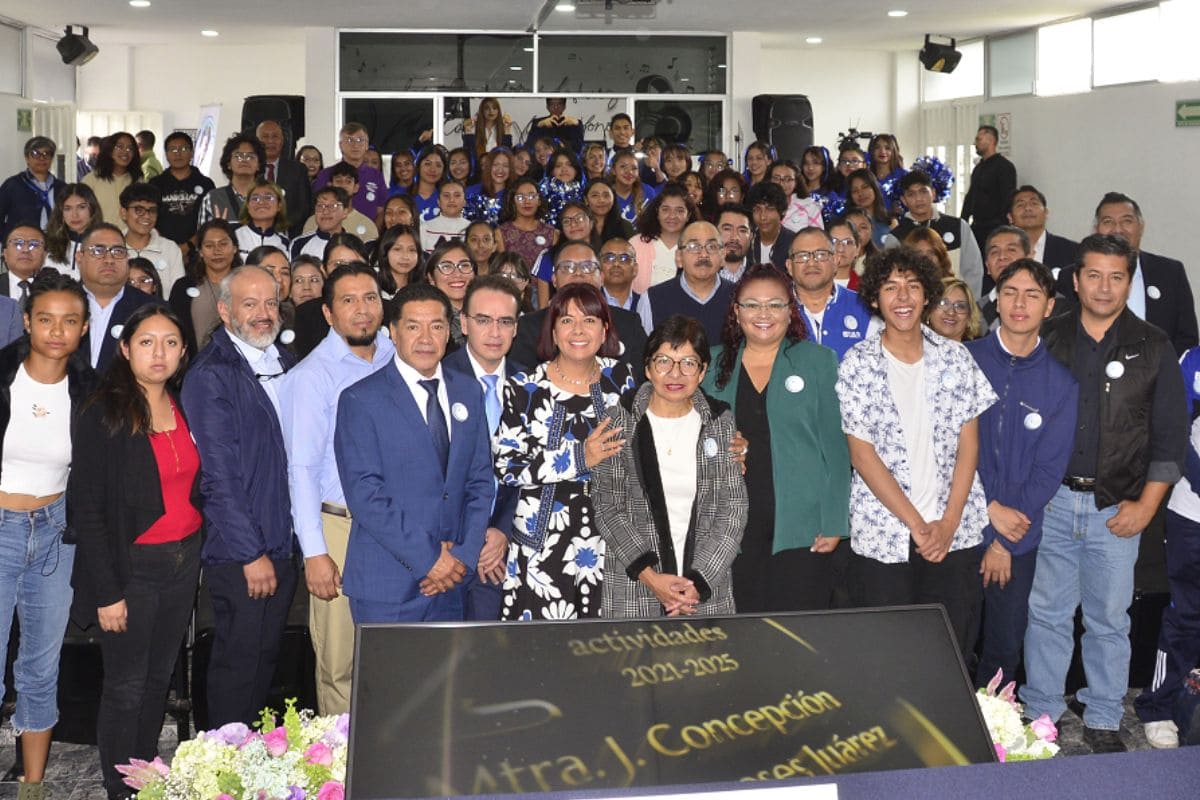 Ratifica Lilia Cedillo su compromiso académico, cultural y deportivo con la Preparatoria Alfonso Calderón 1 Lilia Cedillo