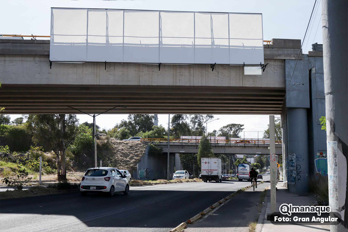 Aspirantes de Morena al gobierno de Puebla retiran sus espectaculares