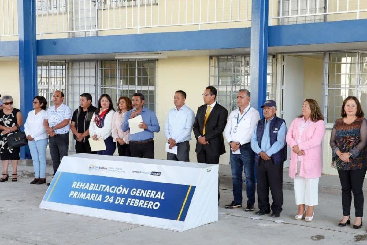 Edmundo Tlatehui inaugura rehabilitación de primaria 24 de Febrero 1 primaria 24 de febrero