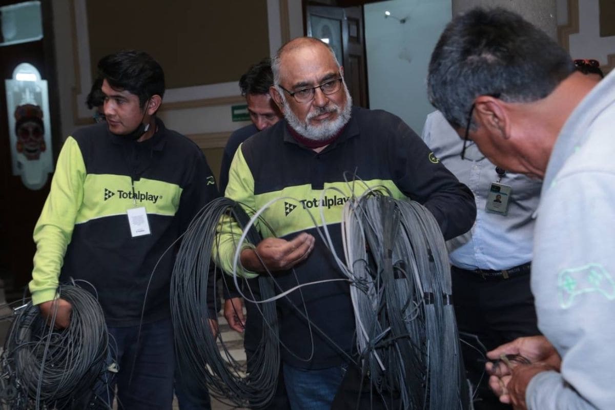 Ayuntamiento, CANIETI y ANATEL van por retiro de cableado en Puebla que está en desuso 1 retiro de cableado en Puebla
