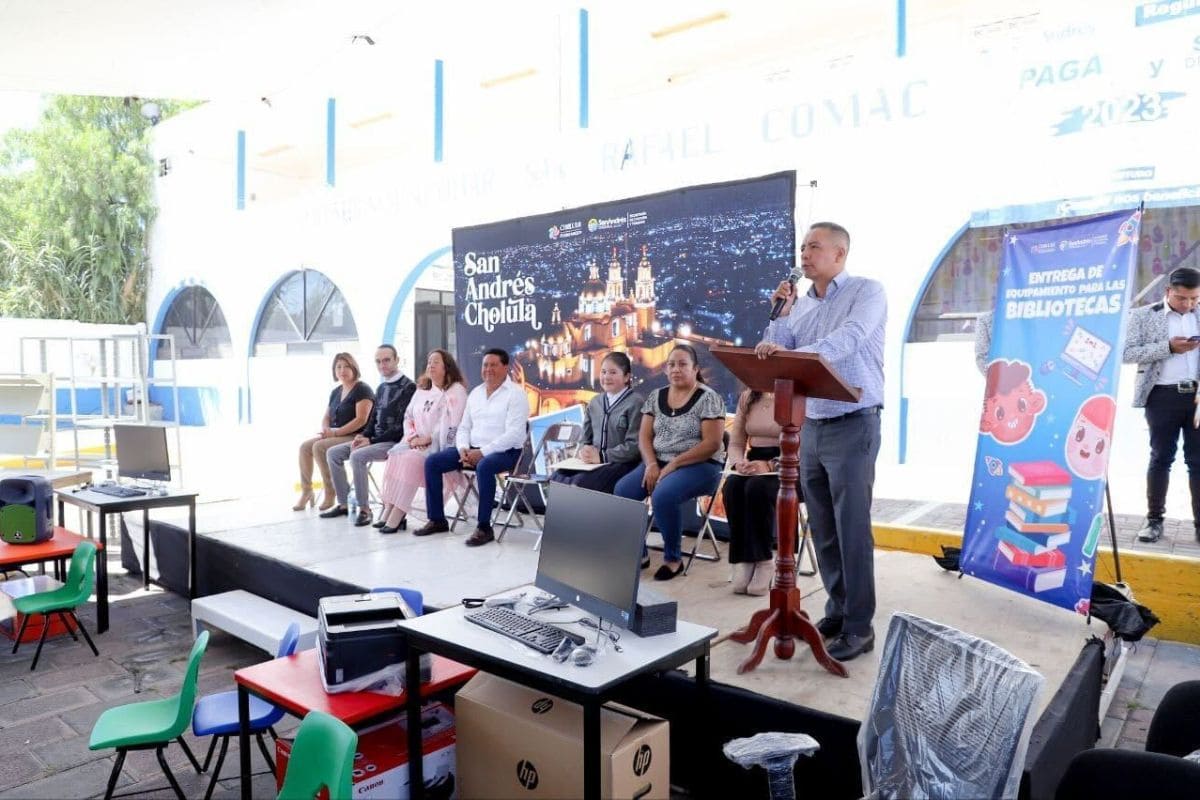 Edmundo Tlatehui inicia equipamiento de bibliotecas de San Andrés Cholula 1 San Andrés Cholula