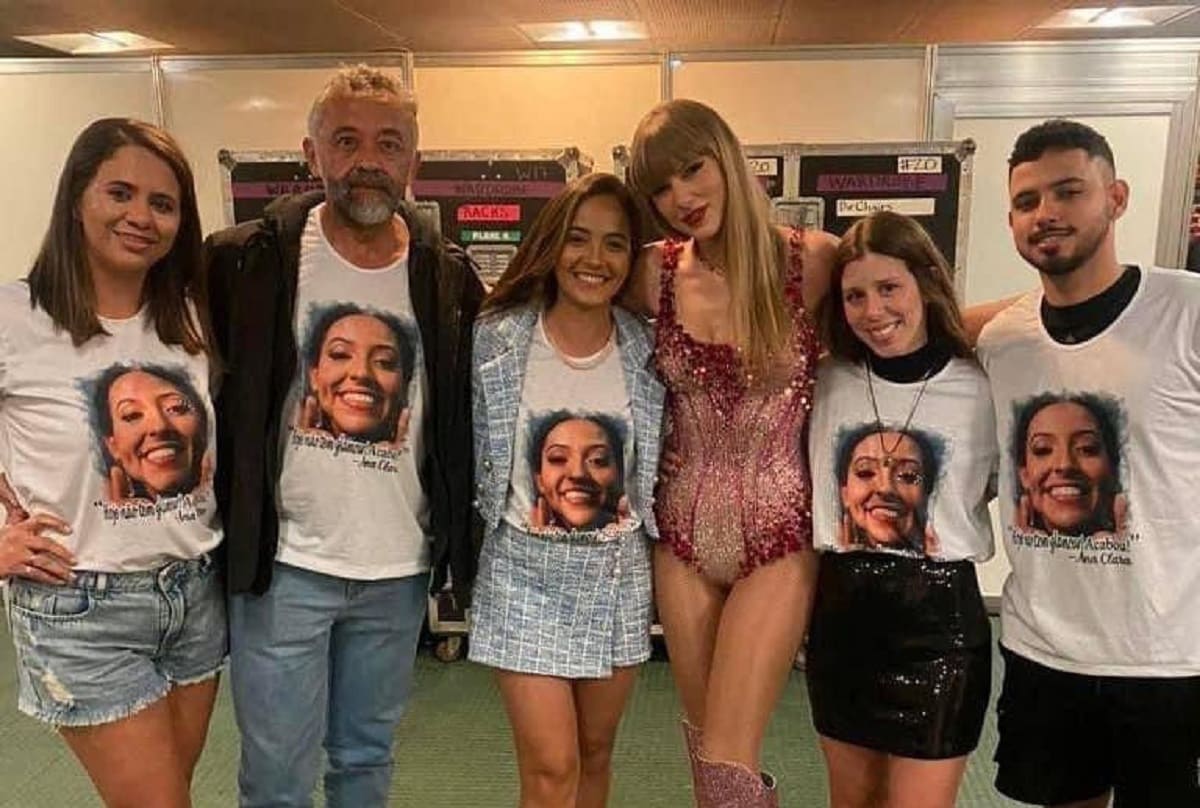 Taylor Swift se reúne con familia de Ana Benavides, la fan que murió en Brasil 1 taylor swift familia ana benavides