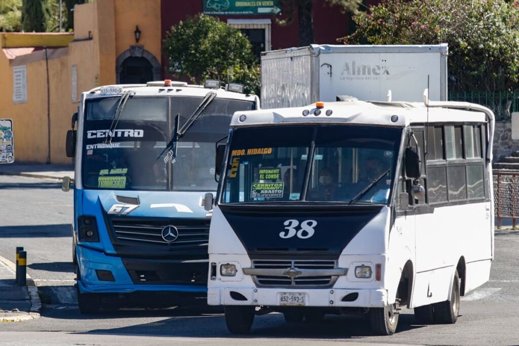 transportistas piden aumento al pasaje a 12 pesos en Puebla