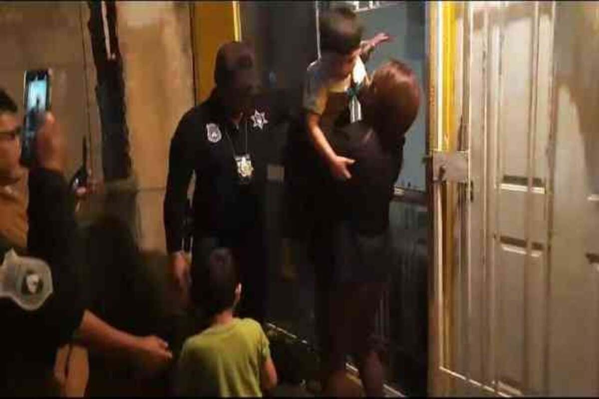 Rescatan a niños abandonados que estaban a punto de cocinar a un gato en Veracruz 1 154045ni os 1 2 1