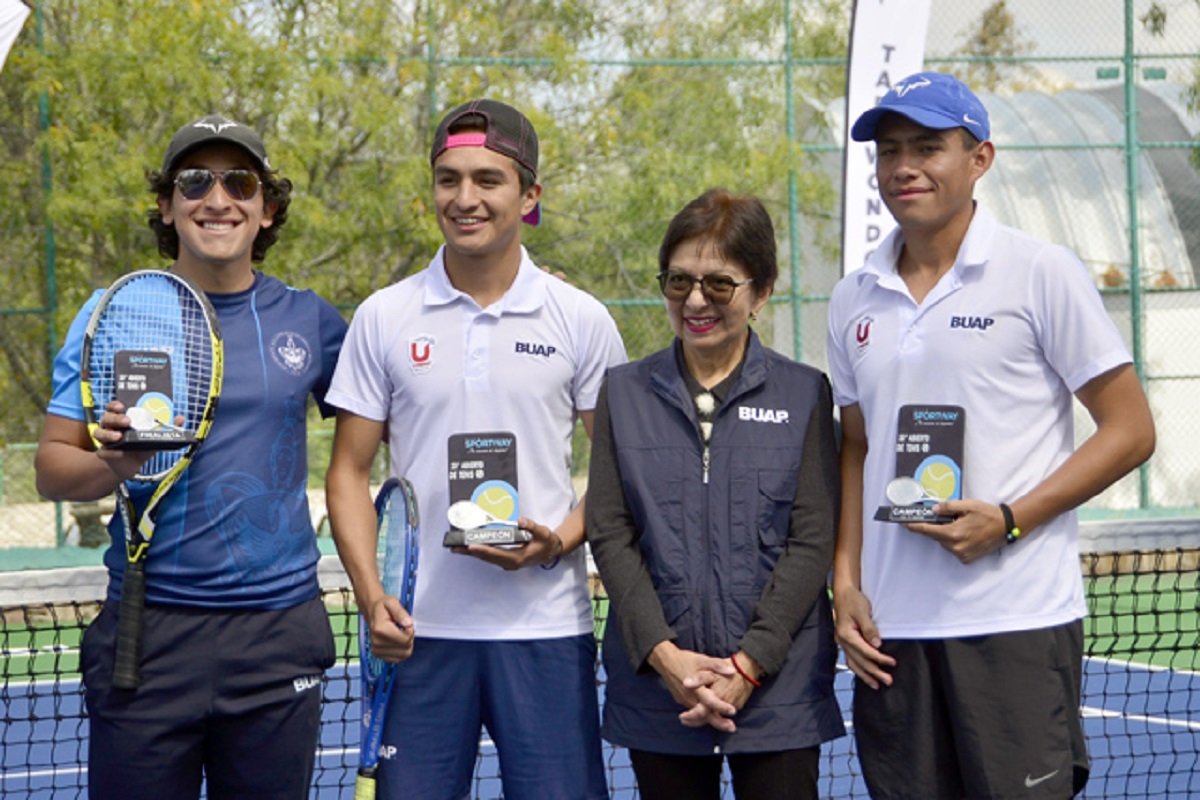 Inaugura Lilia Cedillo Ramírez más espacios para impulsar el deporte 2 A DIDECUFI 3