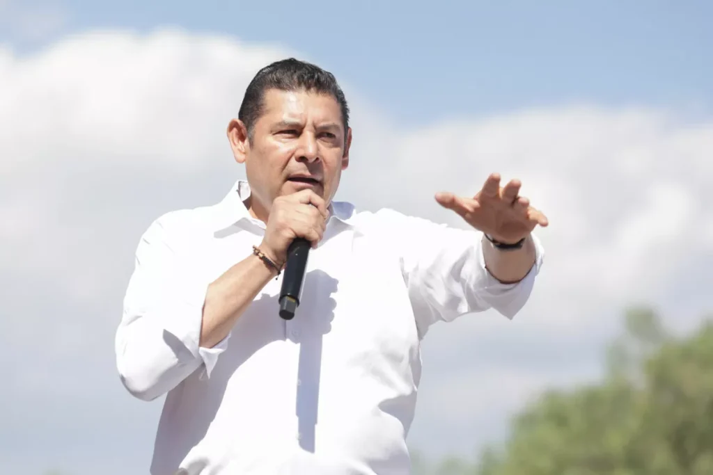 Alejandro Armenta iniciará precampaña en el Paseo Bravo