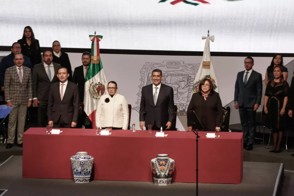 Informe de gobierno gobernado de Pueblar Sergio Salomon 9