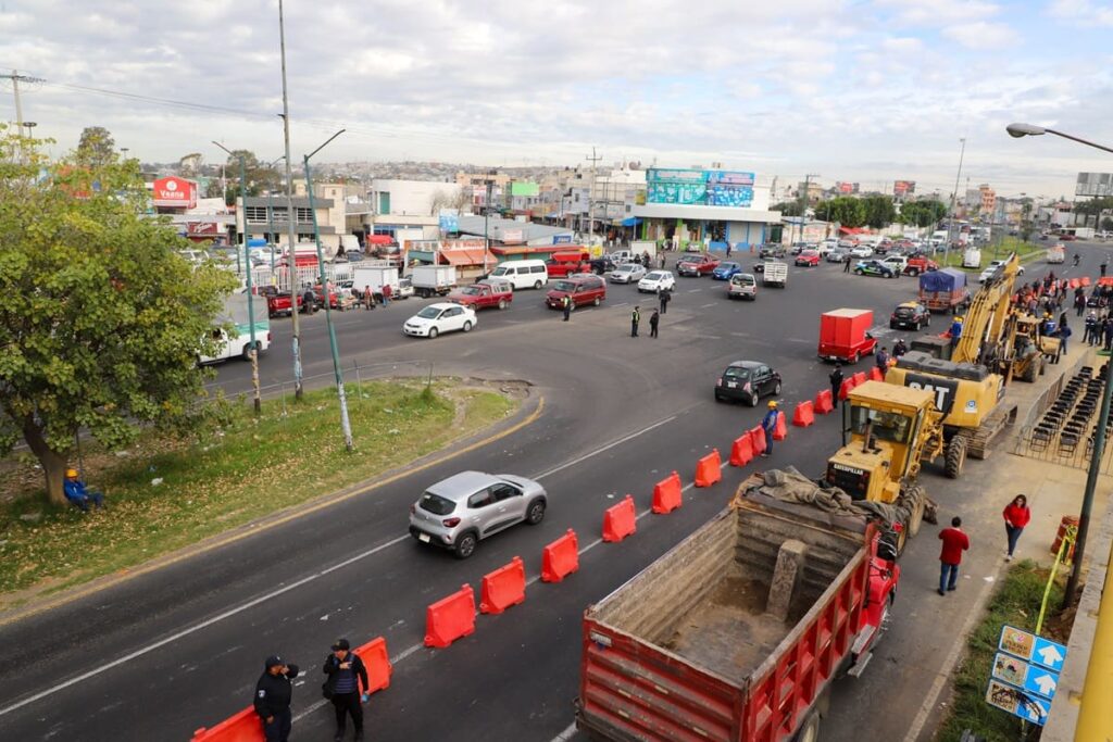 inicia construcción del paso vehicular central de abasto