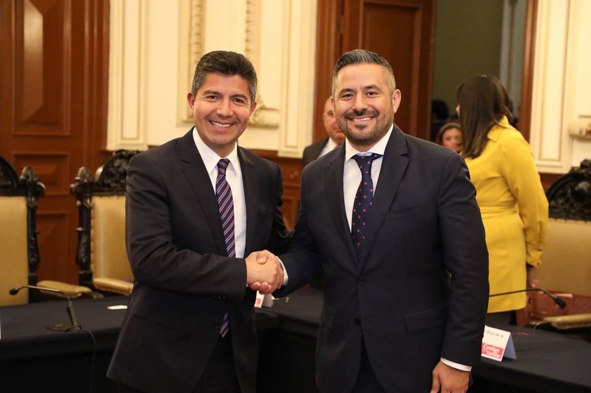 Aprueba Cabildo poblano licencia definitiva de Eduardo Rivera Pérez como presidente municipal 1 adan dominguez eduardo rivera