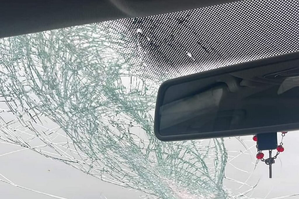 arrojan piedras en el periferico