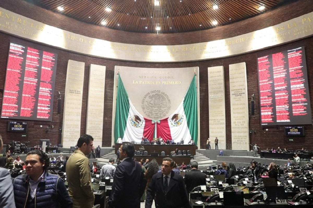 Diputados aprueban aumento del permiso de paternidad a 20 días con goce de sueldo en México 1 cámara de diputados licencia de paternidad