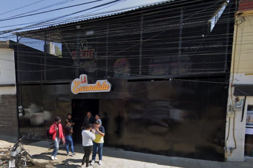 bares de CU con licencias irregulares