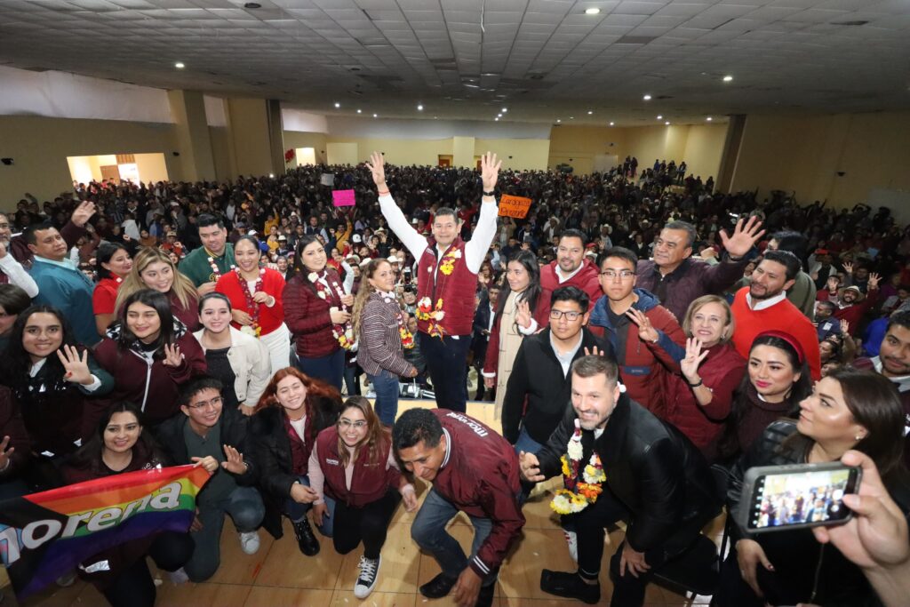 Armenta y equipo de trabajo