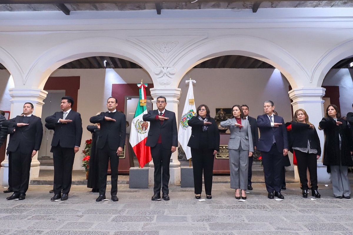 Sergio Salomón rinde homenaje luctuoso a Miguel Barbosa 1 homenaje a Miguel Barbosa