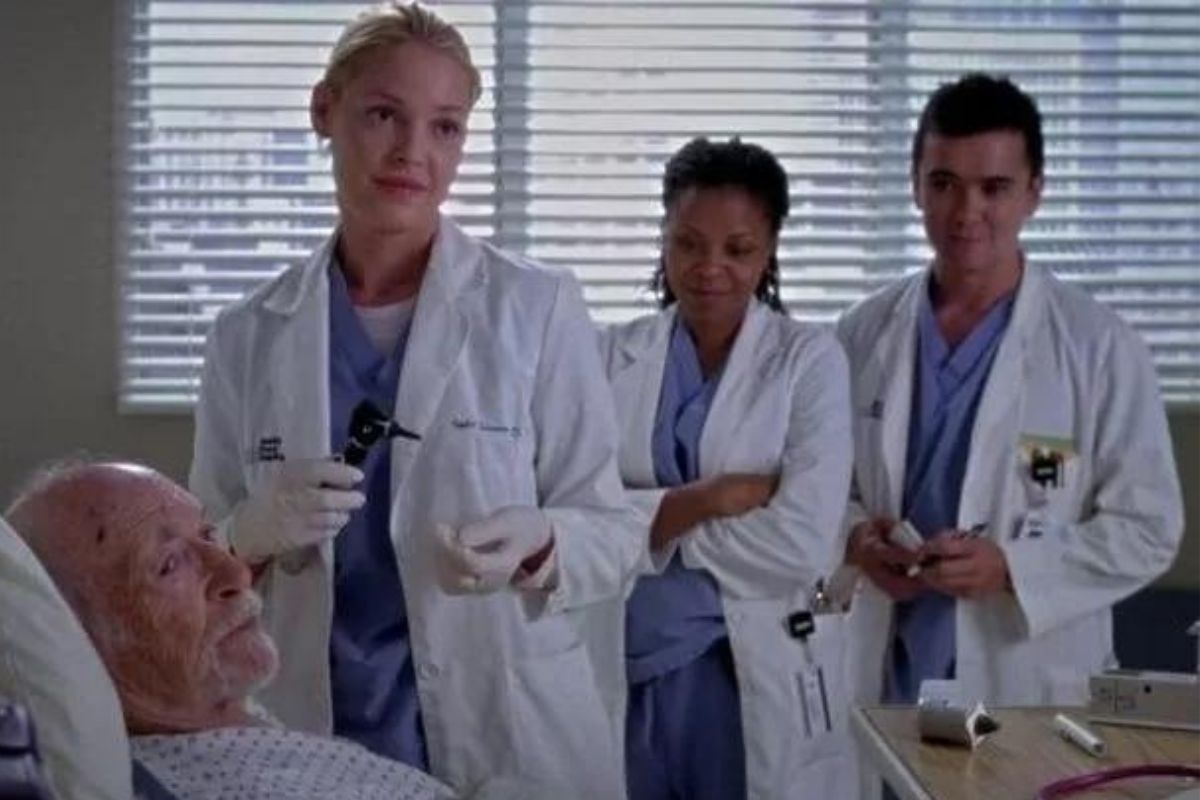 Muere a los 93 años Jack Axelrod, actor de Grey’s Anatomy 1 muere actor Jack Axelrod