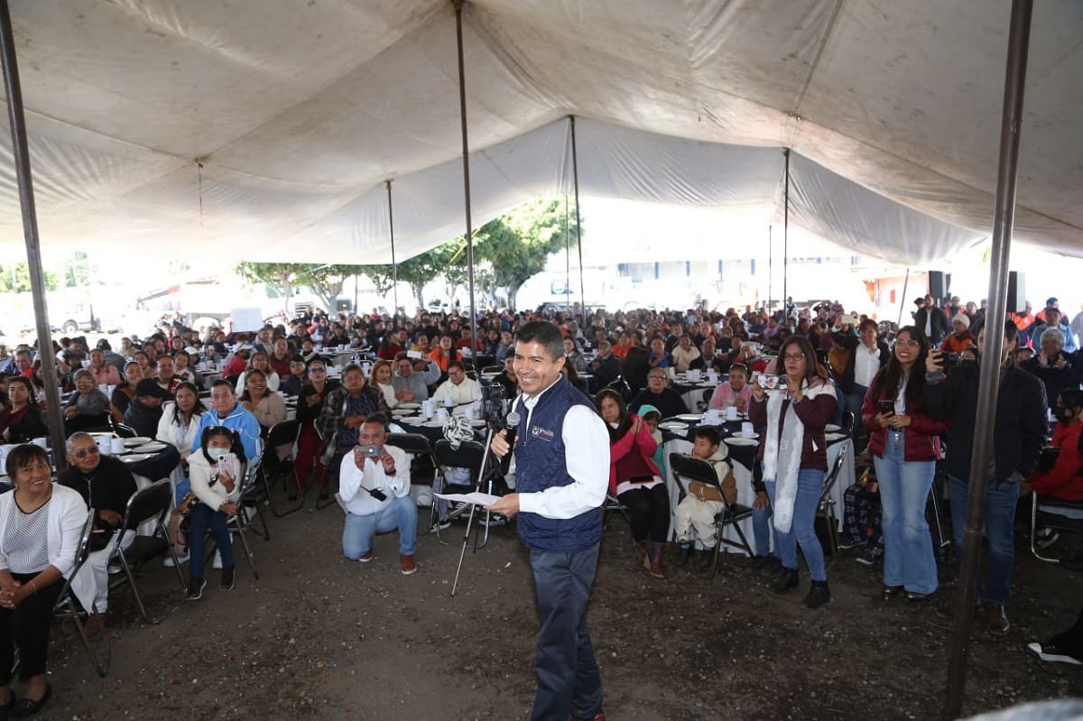 Bono y aumento salarial del 4% anuncia Lalo Rivera para el personal de limpia de Puebla 1 lalo rivera aumento salarial personal de limpia