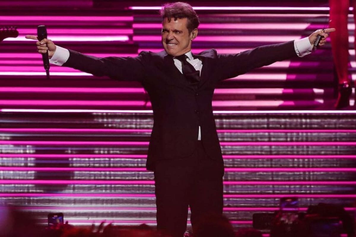 Hasta 13 mil pesos la reventa para ver a Luis Miguel en el Estadio Cuauhtémoc 1 Luis Miguel boletos reventa Puebla