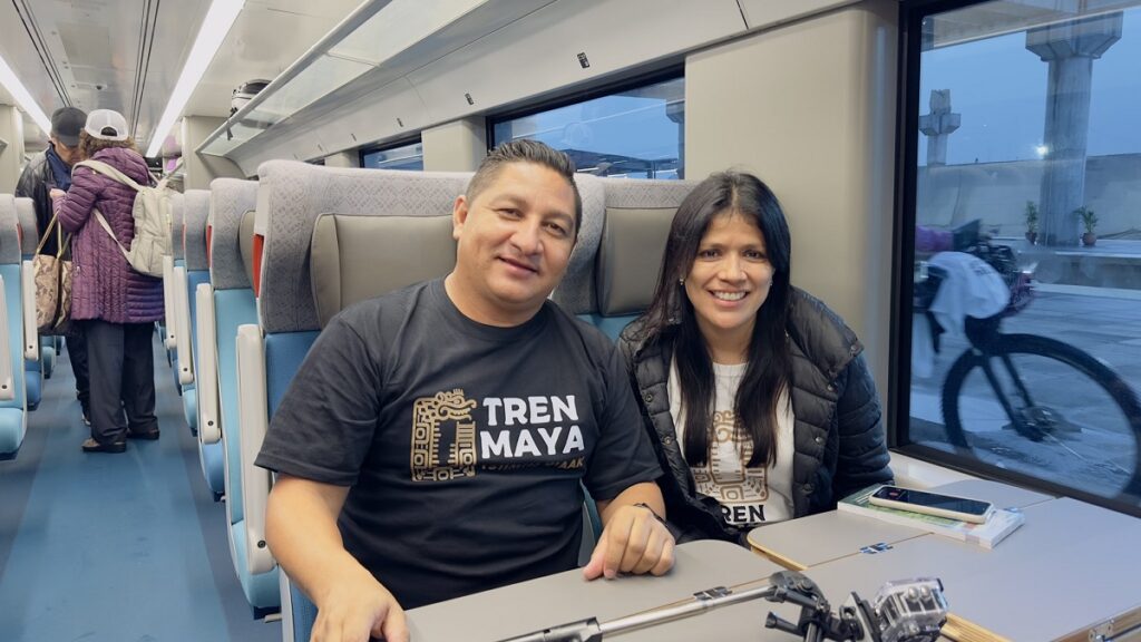 FOTOS: Tren Maya arranca su primer viaje con pasajeros 5 pasajeros en el tren maya primer viaje